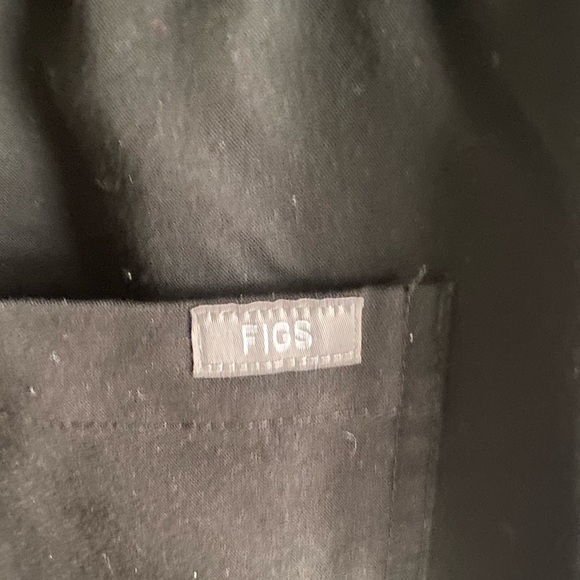 Figs Slim Cairo Cargo Fit Scrub Pants - Picture 4 of 5